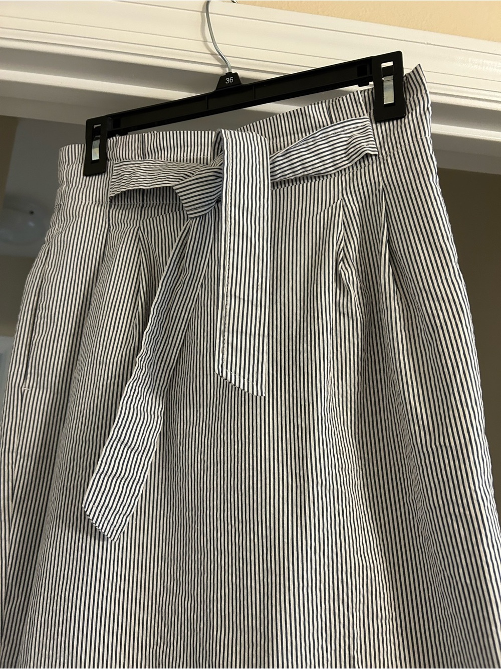 Ann Taylor Factory Pinstripe Blue and White Tie Belt Size 2 Midi Skirt - Picture 6 of 7